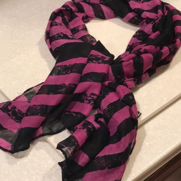 Kensie | Accessories | Scraf Purple And Black | Poshmark